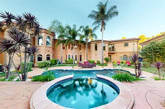Outdoor Pool and Spa – Haven Hills Rehab